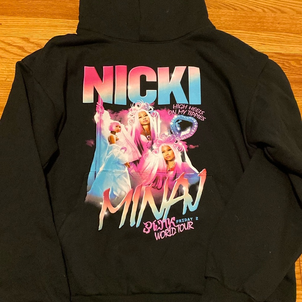 nicki minaj pink friday 2 world tour brand new hoodie size large